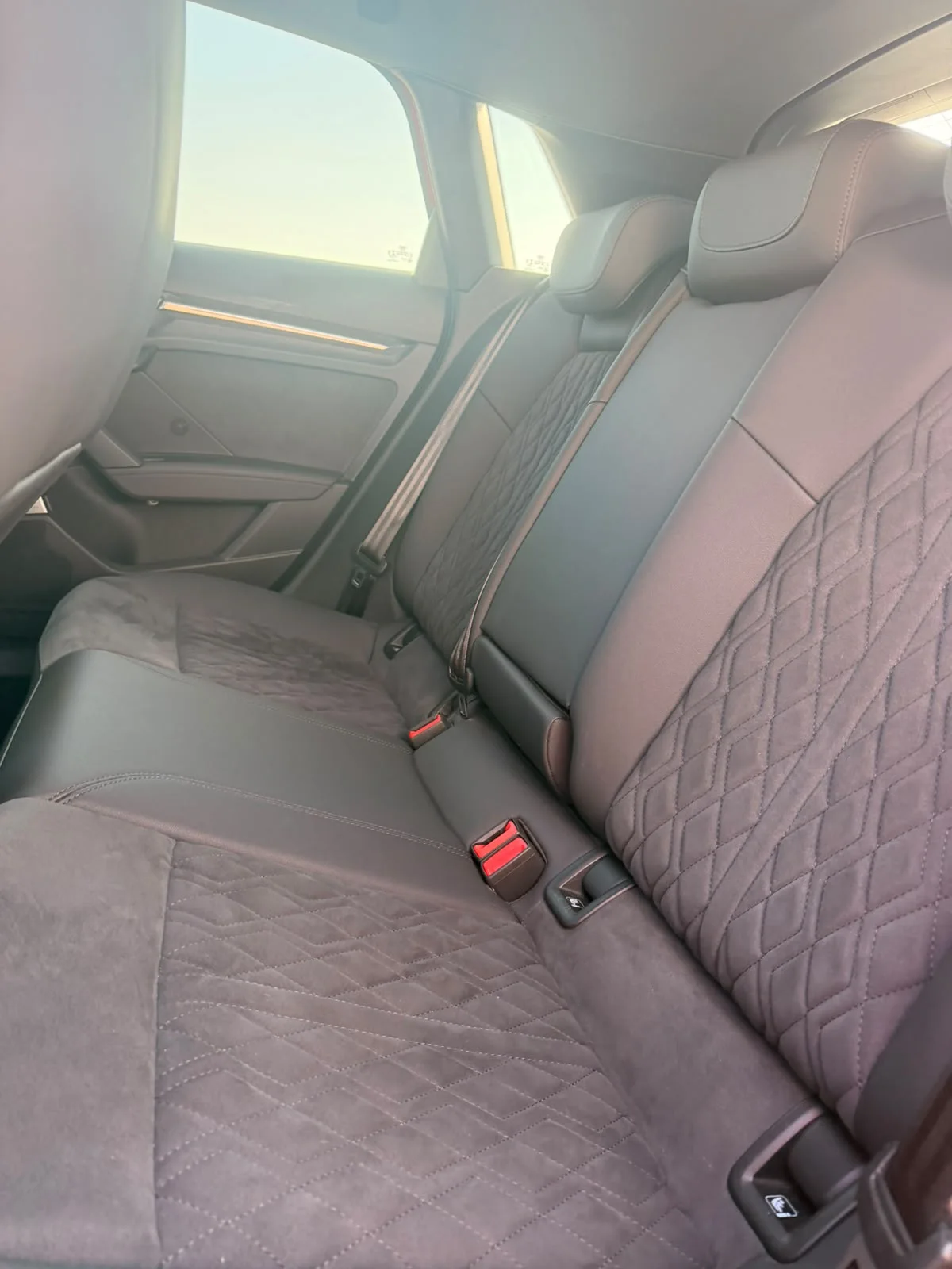 Audi RS 3, Original vehicle photo 6