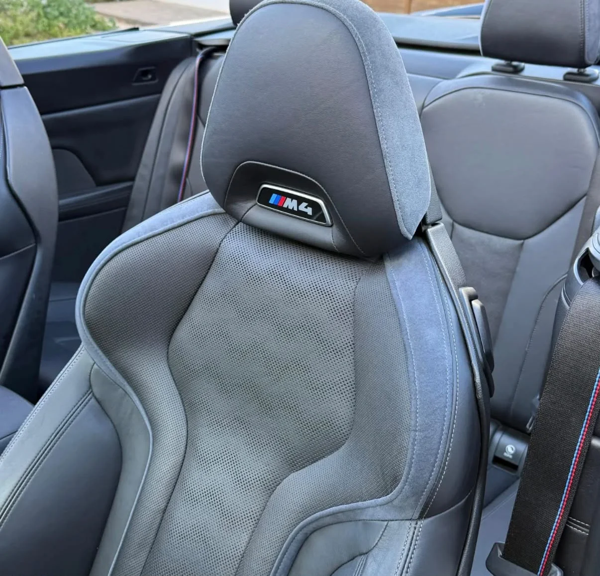 BMW M4 Competition Cabriolet, Originalfoto des Fahrzeugs 3