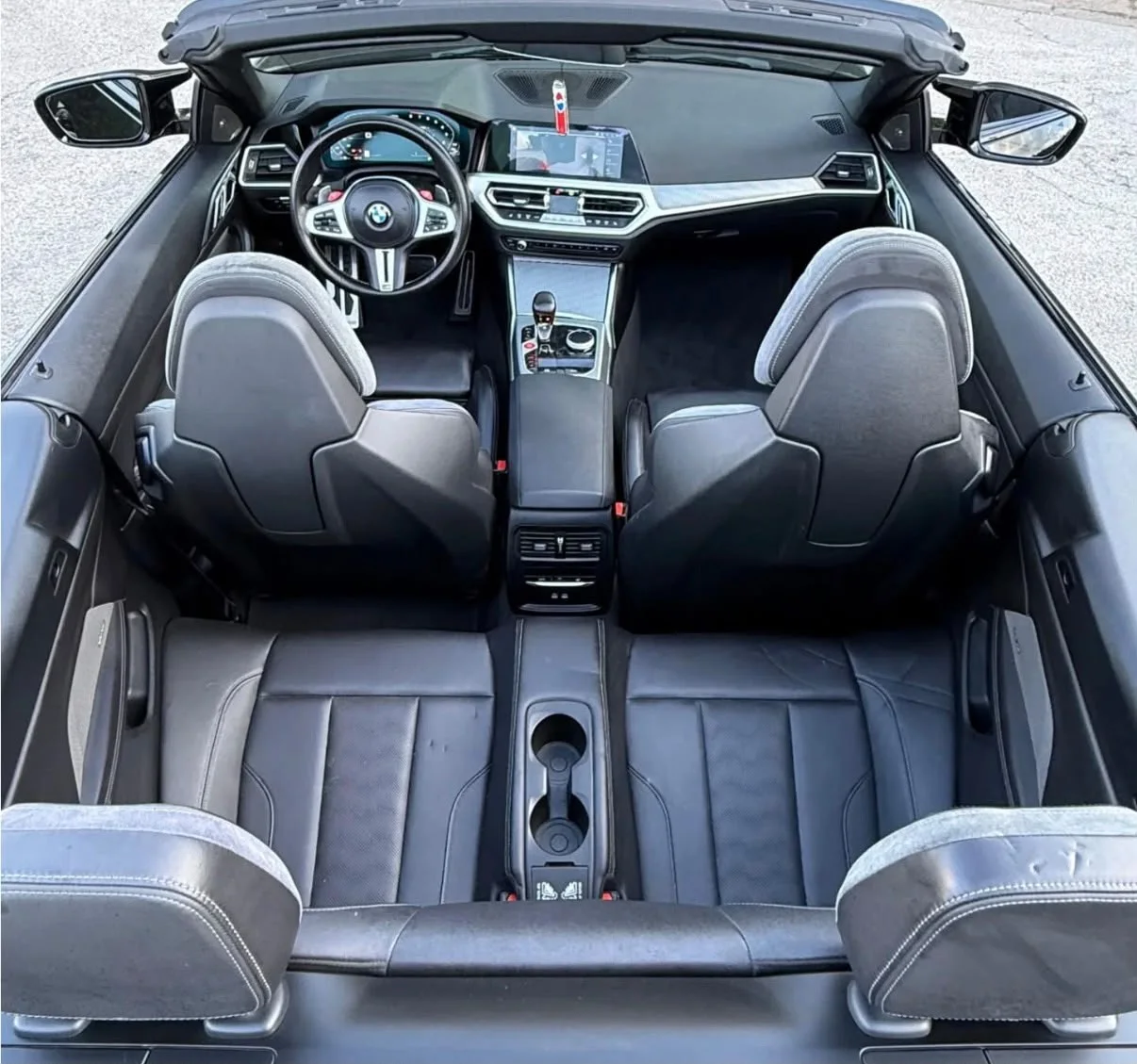 BMW M4 Competition Cabriolet, Originalfoto des Fahrzeugs 4
