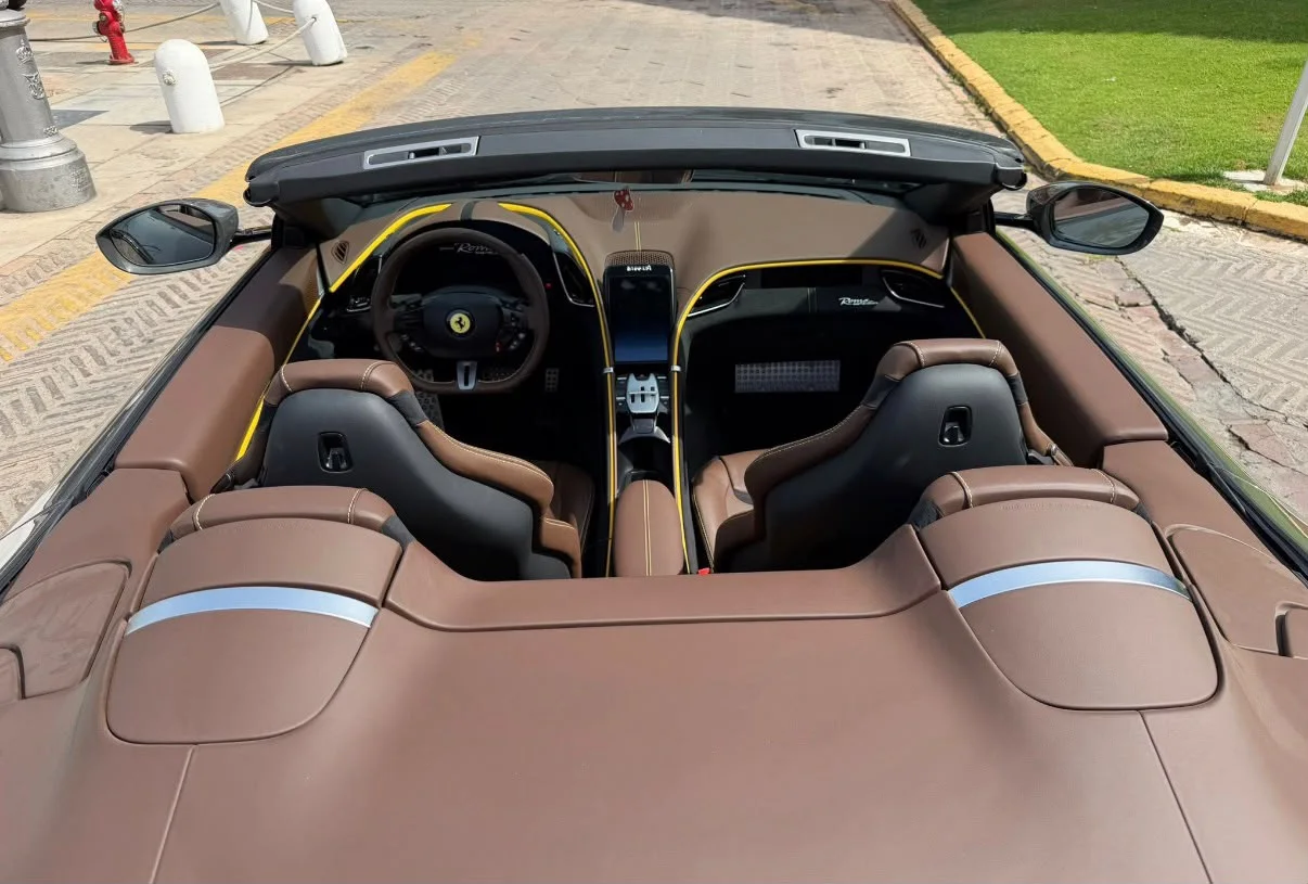 Ferrari Roma Spider, Original vehicle photo 2