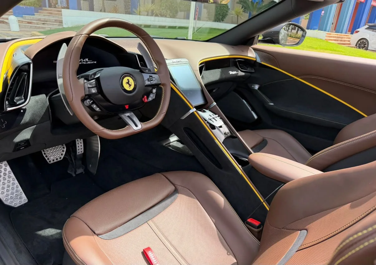 Ferrari Roma Spider, Original vehicle photo 6
