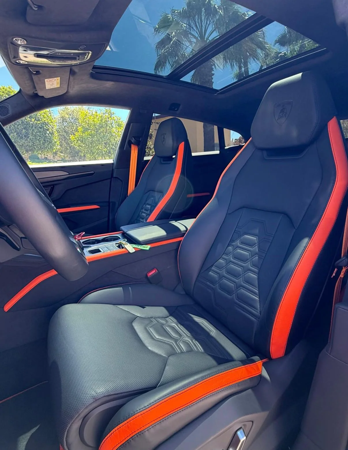 Lamborghini Urus SE, Foto original del vehículo 4