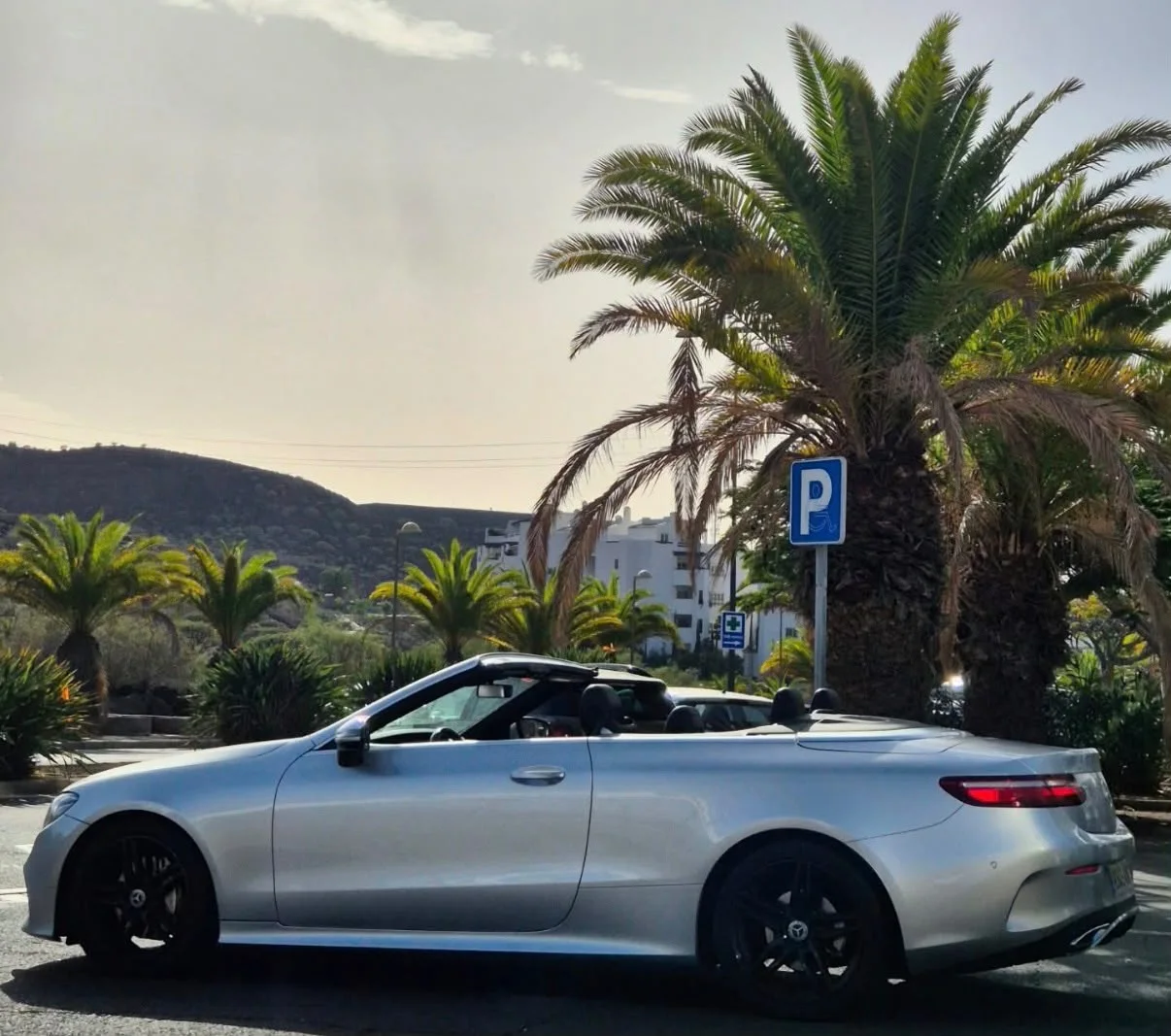 Mercedes-Benz E 220 d Cabriolet, Original vehicle photo 1