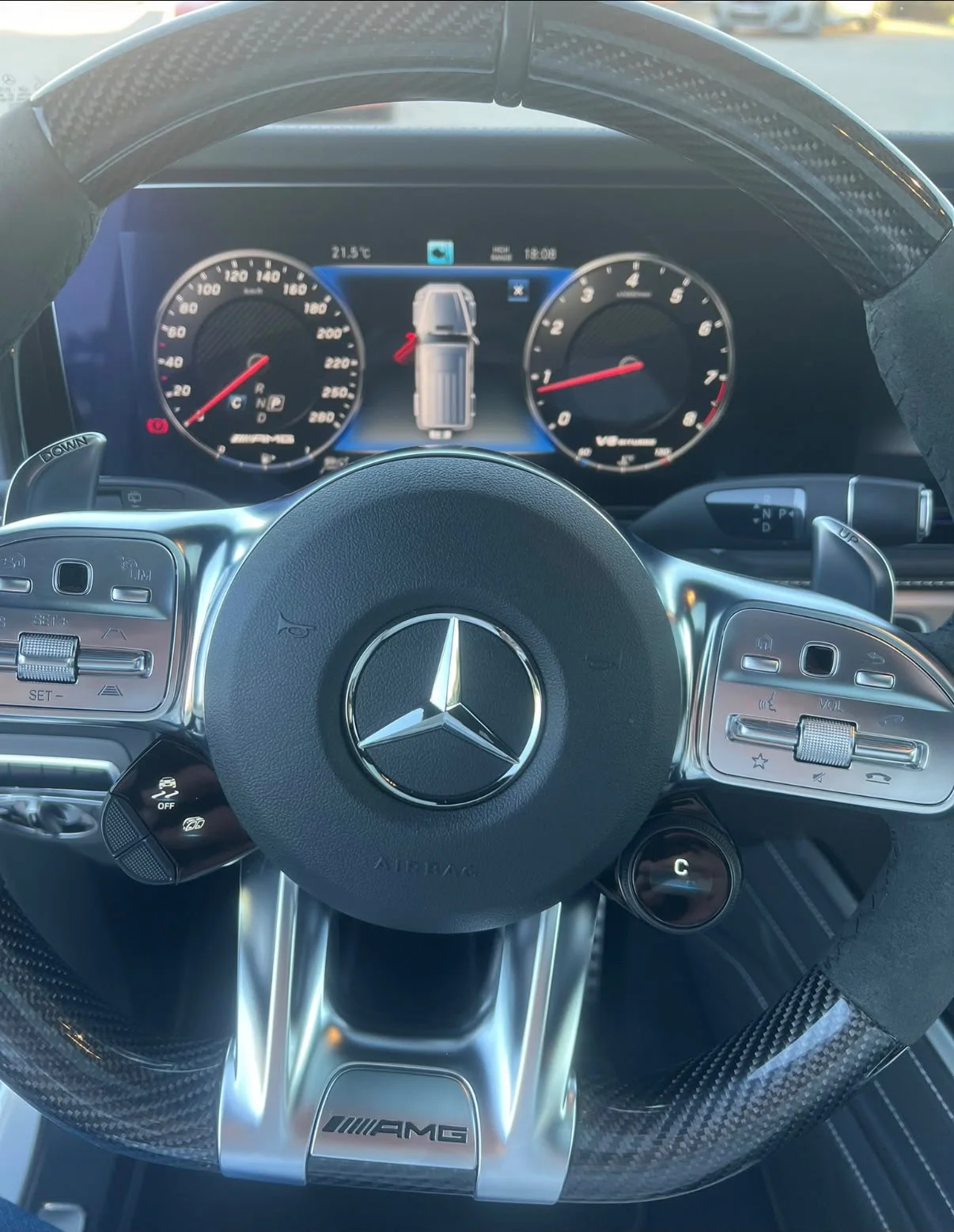Mercedes-Benz G 63 AMG, Оригинальное фото автомобиля 3
