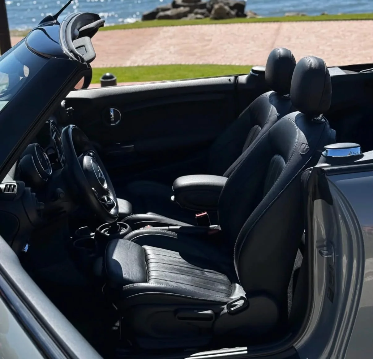 MINI Cabriolet, Original vehicle photo 5