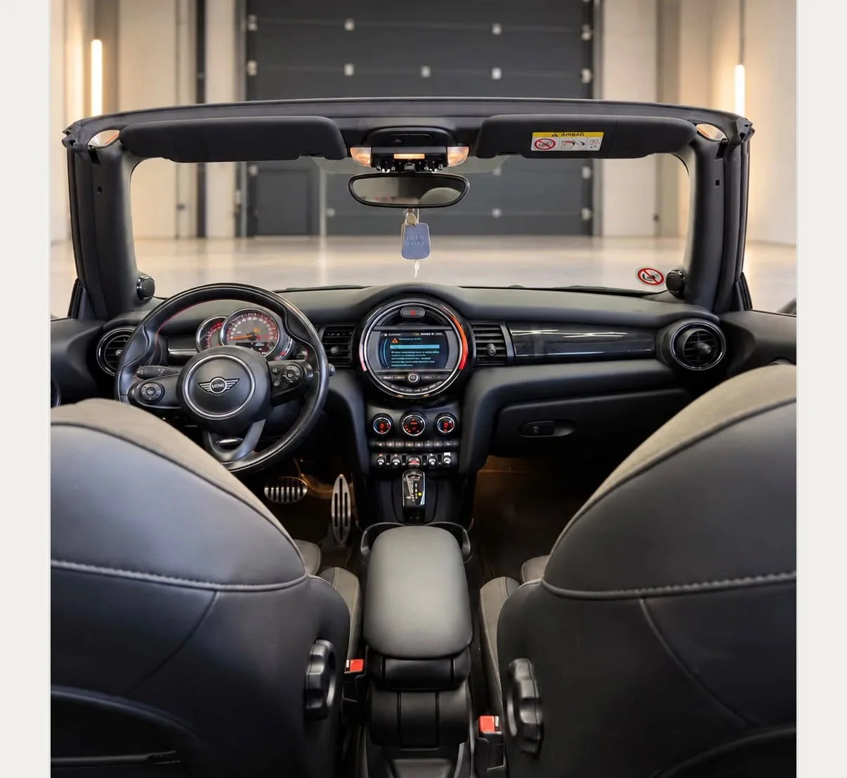 MINI John Cooper Works Convertible, Photo originale du véhicule 2