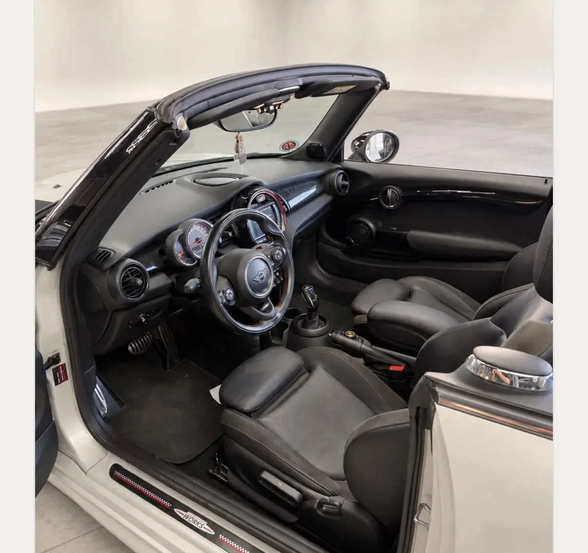 MINI John Cooper Works Convertible, Photo originale du véhicule 3