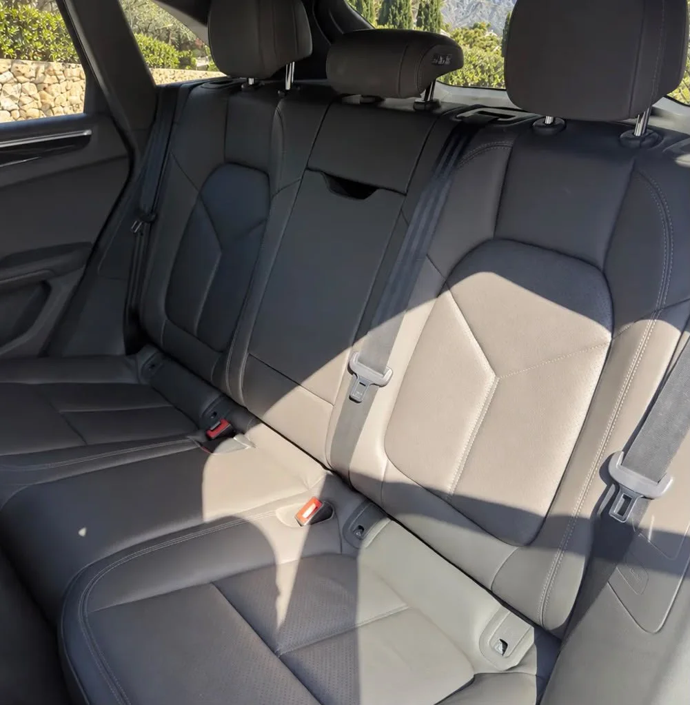 Porsche Macan, Original vehicle photo 4