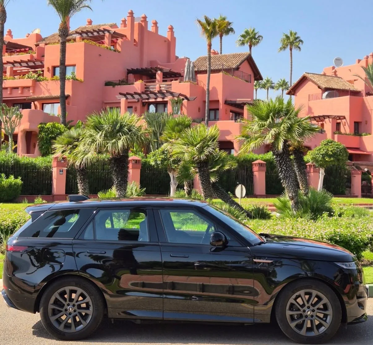 Land Rover Range Rover Sport, Original vehicle photo 1