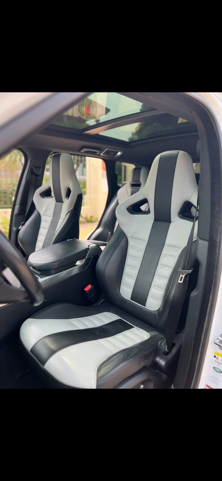 Land Rover Range Rover SVR, Original vehicle photo 8