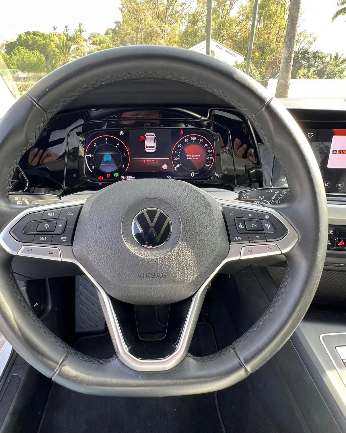 Volkswagen Golf 8, Original vehicle photo 6