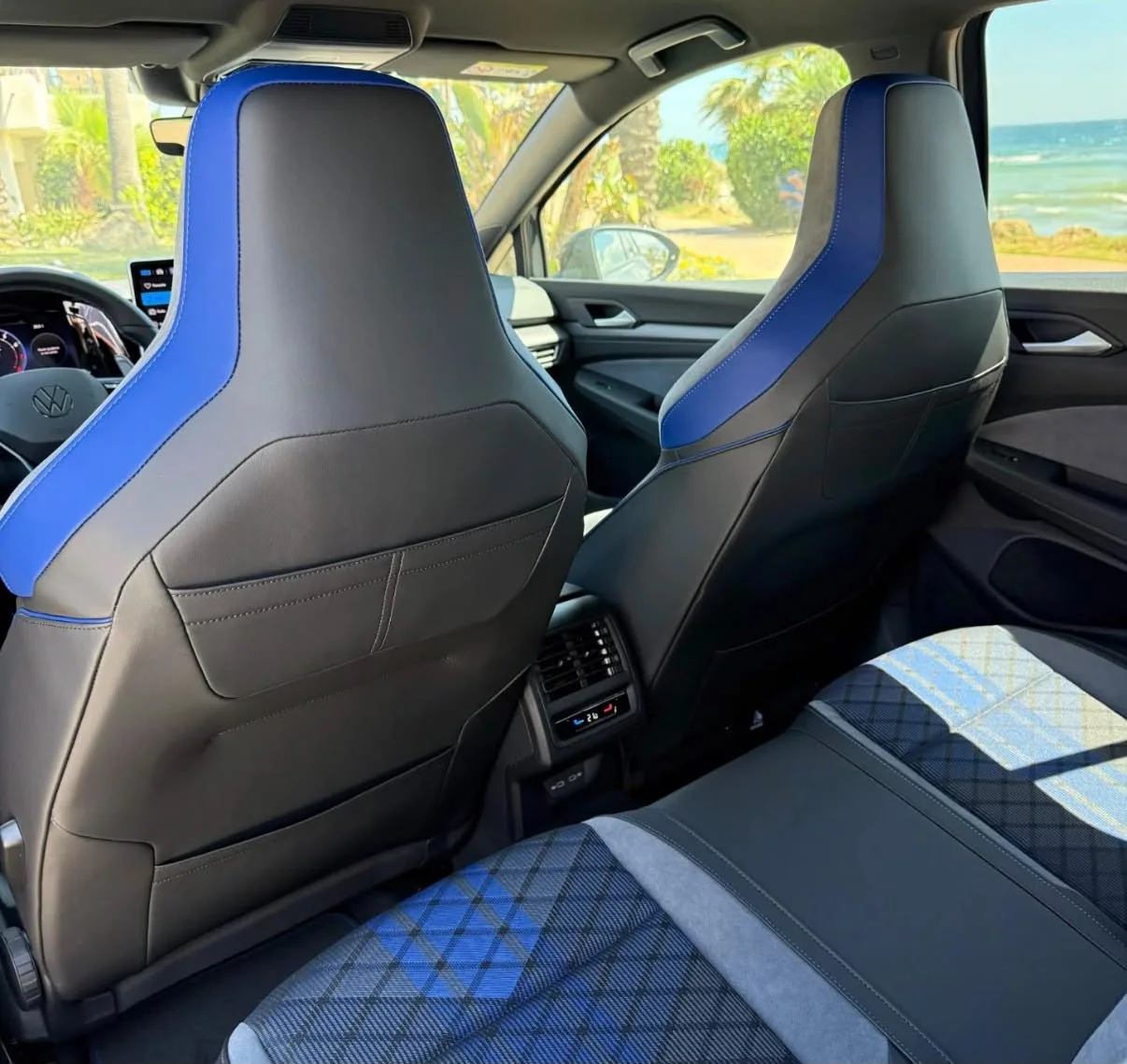 Volkswagen Golf R, Originalfoto des Fahrzeugs 2